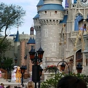 Meet your Posher, Mindy